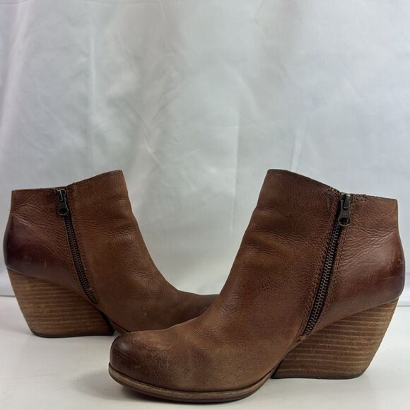 Kork-Ease Destressed Brown Leather Wedge Women's Ankle Boots - Picture 4 of 15